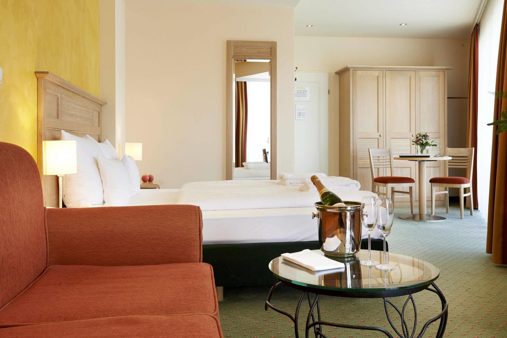 Das Hotel Eden - Das Aktiv- & Wohlfuehlhotel In Tirol Auf 1200M Hoehe Ζέεφελντ Εξωτερικό φωτογραφία